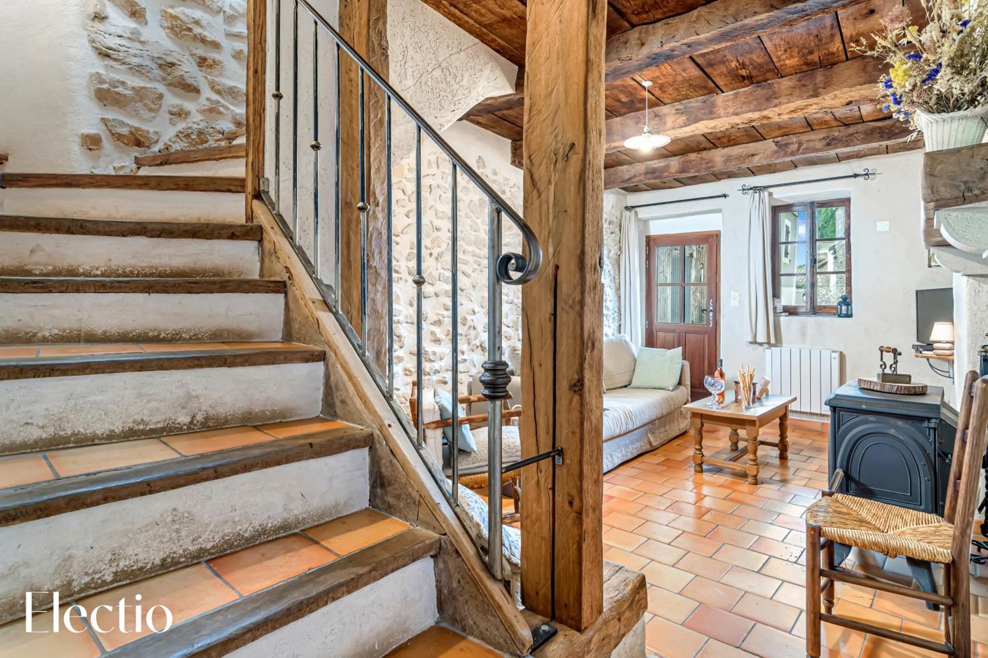 Holiday home Mas La Miellerie - Charme Authentique Et Nature Simiane-la-Rotonde